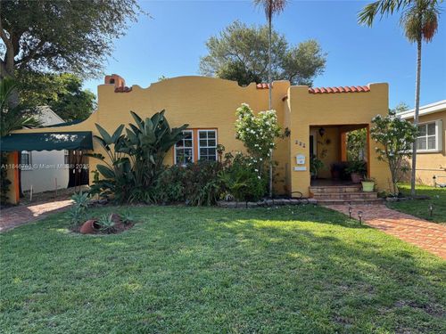 537 Glen Way, Miami Springs, FL, 33166-5230 | Card Image