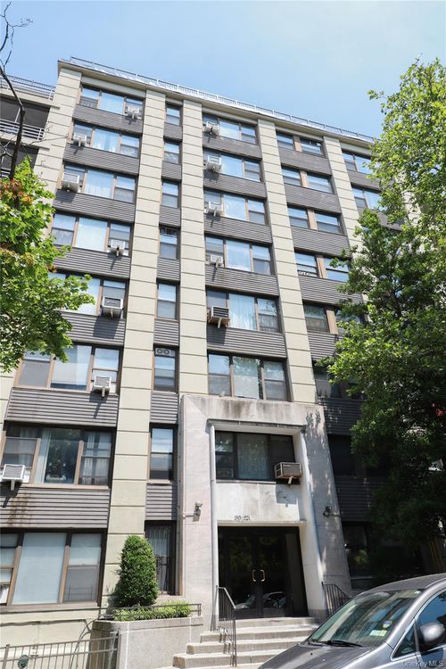 6f-98-25 64th Road, New York, NY, 11374 | Card Image