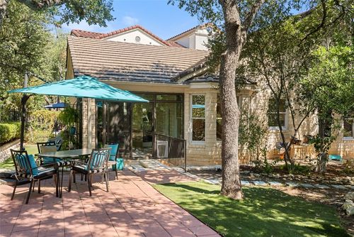 3 Grapewood Ct, The Hills, TX, 78738-1473 | Card Image