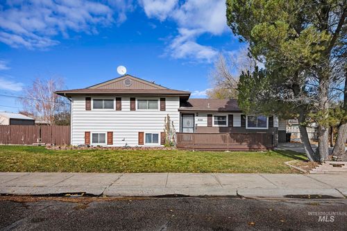 320 E 23rd Dr, Burley, ID, 83318-3008 | Card Image