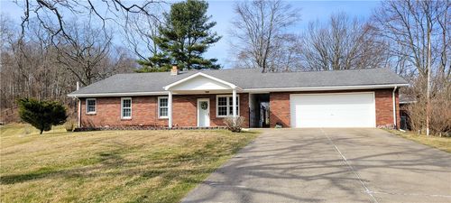 105 Perkins Ln, Paris, PA, 15021-2210 | Card Image