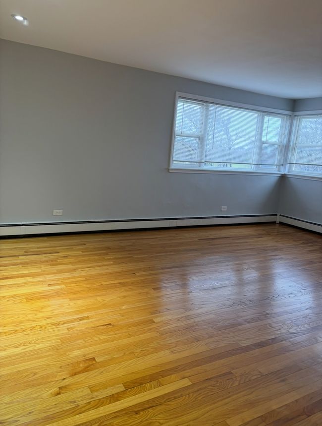 APT-3E - 2405 W Balmoral Ave, Condo with 1 bedrooms, 1 bathrooms and 1 parking in CHICAGO IL | Image 12