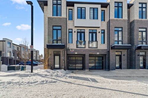 7 Howick Lane, Richmond Hill, ON, L4C5T1 | Card Image