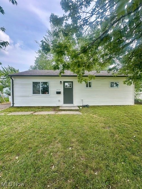 2610 Goble Dr, Lorain, OH, 44055-3847 | Card Image