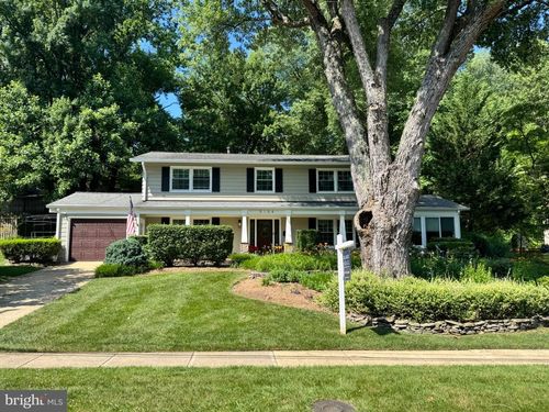 5104 Southampton Dr, ANNANDALE, VA, 22003-4335 | Card Image