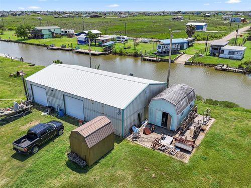 429 Hall Ave, Sargent, TX, 77414-5681 | Card Image