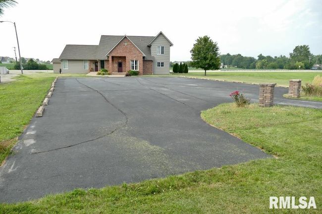 109 Elizabeth Pointe Dr, Home with 0 bedrooms, 0 bathrooms and 15 parking in Germantown Hills IL | Image 7
