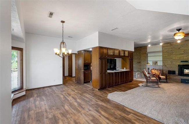 3908 Cr 2800, House other with 3 bedrooms, 3 bathrooms and null parking in Independence KS | Image 6
