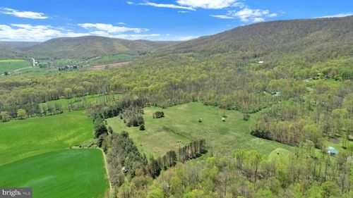 18762 Shady Maple Rd, BROAD TOP, PA, 16621-8608 | Card Image
