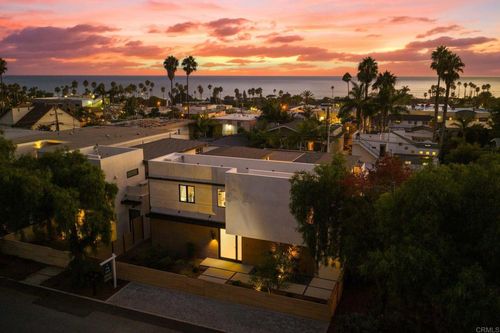 2052 Montgomery Ave, Cardiff by the Sea, CA, 92007-1718 | Card Image