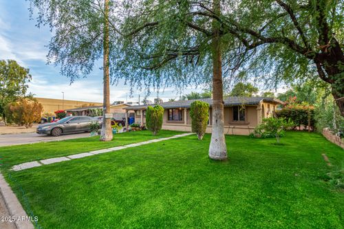 1917 E Pinchot Ave, Phoenix, AZ, 85016-7718 | Card Image