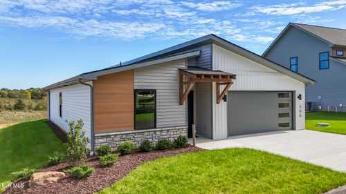 500 Noes Chapel Rd, Morristown, TN, 37814-2141 | Card Image