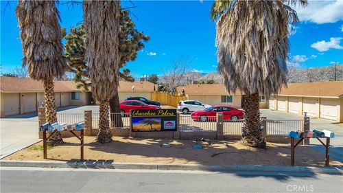 7428 Cherokee Trl, Yucca Valley, CA, 92284-1505 | Card Image