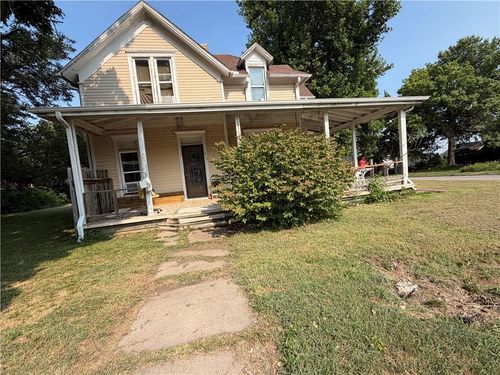 419 S Buchanan St, Maryville, MO, 64468-2405 | Card Image