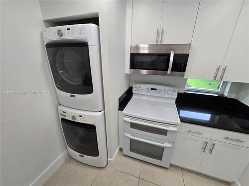 apt-202-8886 Sw 3rd St, Pembroke Pines, FL, 33025-1493 | Card Image