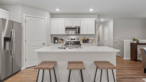 512 Blueridge St Sw, Delano, MN, 55328-6001 | Card Image