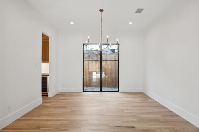 6458 Anita St, House other with 5 bedrooms, 5 bathrooms and null parking in Dallas TX | Image 6
