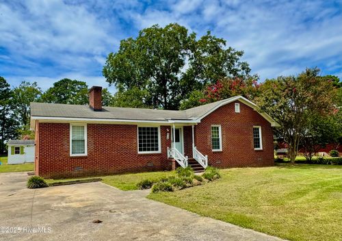 414 Wheat St, Kinston, NC, 28504-5343 | Card Image
