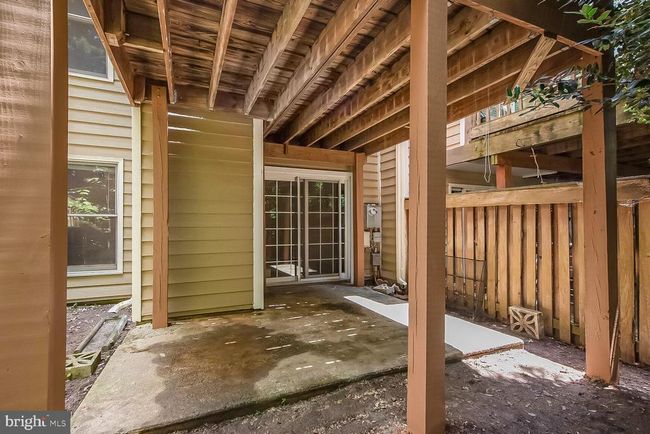 1657 Oak Spring Way, Townhouse with 3 bedrooms, 4 bathrooms and null parking in Reston VA | Image 23