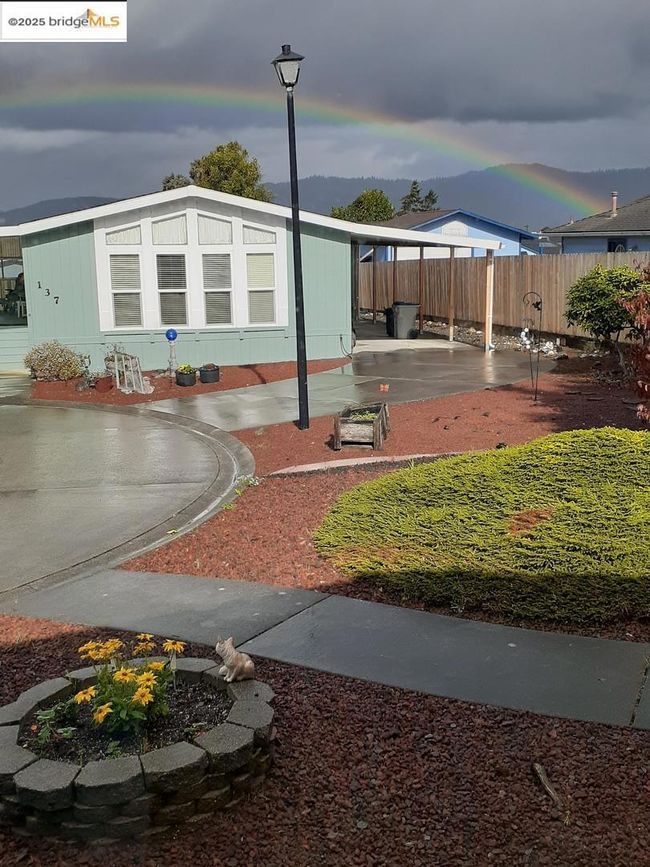 136 Castle Ct, Home with 2 bedrooms, 2 bathrooms and 2 parking in Fortuna CA | Image 29