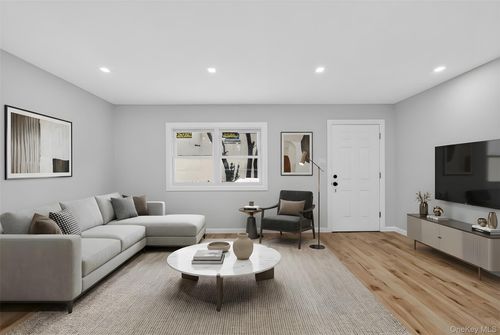 699 Sackman St, Brooklyn, NY, 11212-7035 | Card Image