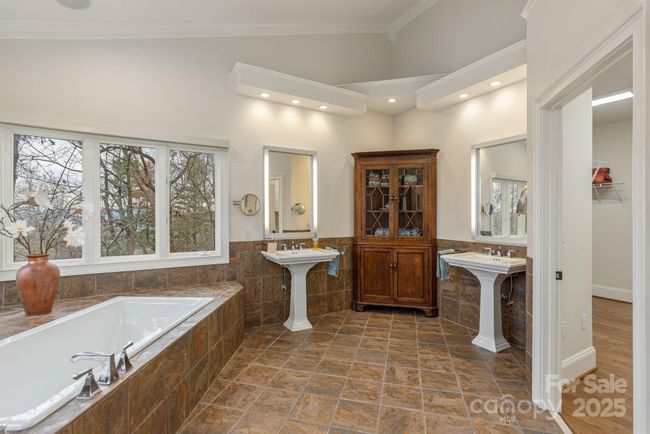 135 Poplar Loop Dr, House other with 3 bedrooms, 5 bathrooms and null parking in Flat Rock NC | Image 32