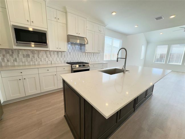 27107 Coneflower Daisy Way, House other with 4 bedrooms, 3 bathrooms and 2 parking in Hockley TX | Image 5
