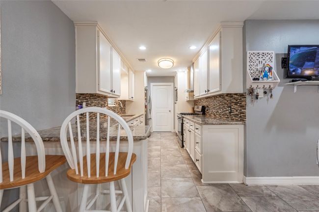 2302 Peach Ln, House other with 4 bedrooms, 3 bathrooms and 4 parking in Pasadena TX | Image 13
