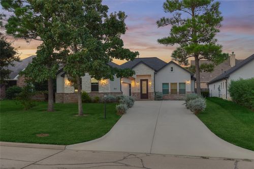 263 Bentwood Dr, Montgomery, TX, 77356-8103 | Card Image