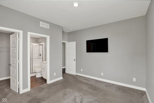10423 Hamburg Dr, House other with 5 bedrooms, 6 bathrooms and null parking in Fortville IN | Image 36