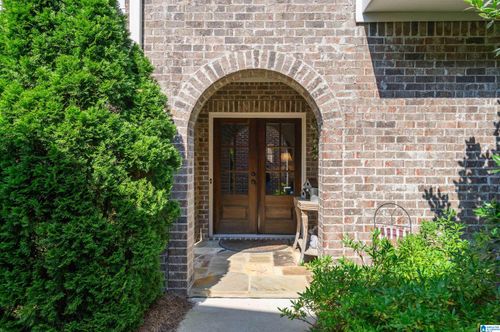 5592 Northridge Cir, HOOVER, AL, 35244-3526 | Card Image