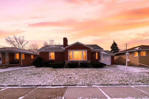 17314 Collinson Ave, Eastpointe, MI, 48021-3106 | Card Image