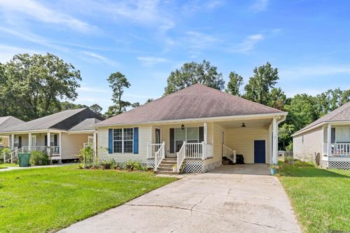 7495 Callahan Dr, Denham Springs, LA, 70726-8944 | Card Image