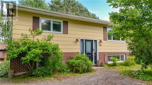 661 Riverside Dr, Fredericton, NB, E3A8R7 | Card Image