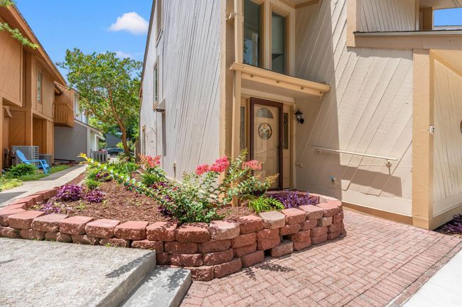 Property entrance | Image 32