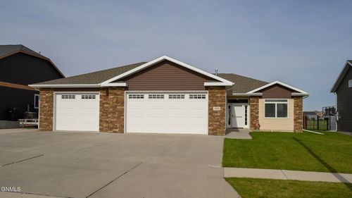 4910 Hudson St, Bismarck, ND, 58503-5014 | Card Image
