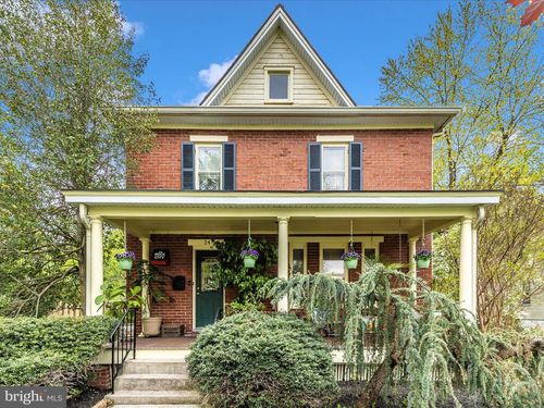 24 Lombard St, THURMONT, MD, 21788-2017 | Card Image