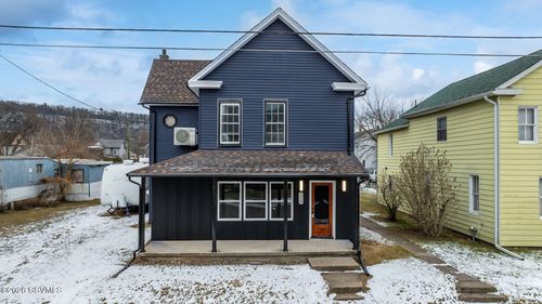 710 E 2nd St, Nescopeck, PA, 18635-1425 | Card Image