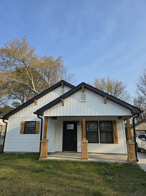 411 Greenwood Ave, Jackson, TN, 38301-4291 | Card Image