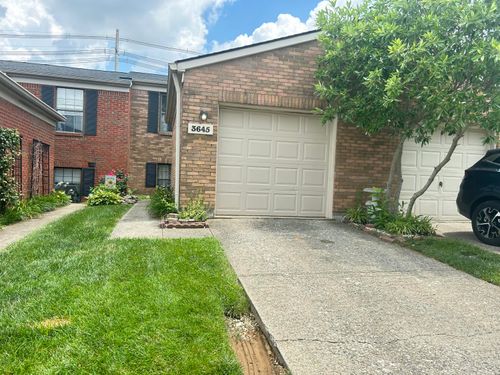 3645 Squires Woods Way, Lexington, KY, 40515-6405 | Card Image
