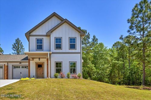 3667 Murdocksville Rd, West End, NC, 27376-8884 | Card Image