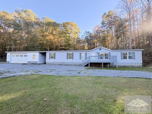 190 Silverwood Ln, Rock, WV, 24747-9415 | Card Image