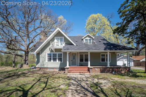 39936 Warren Rd, Canton, MI, 48187-4304 | Card Image