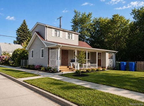 20870 Curie Ave, Warren, MI, 48091-4309 | Card Image