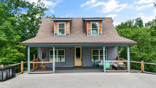 2922 Lightning Strike Dr, Sevierville, TN, 37862 | Card Image