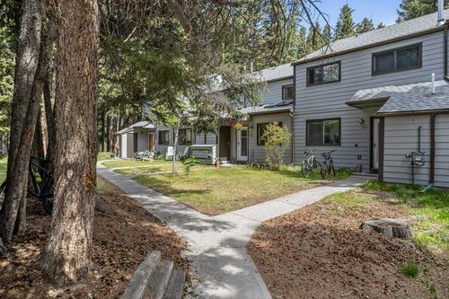 515 Spruce St, Banff, AB, T1L1H1 | Card Image