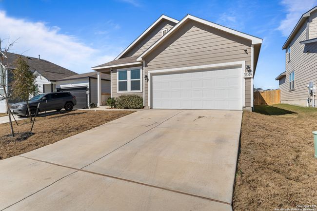 13229 Hagerd Loop, House other with 4 bedrooms, 2 bathrooms and null parking in St Hedwig TX | Image 4