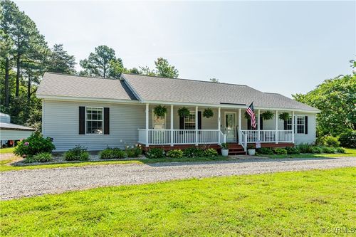251 Apache Dr, Deltaville, VA, 23043-2133 | Card Image