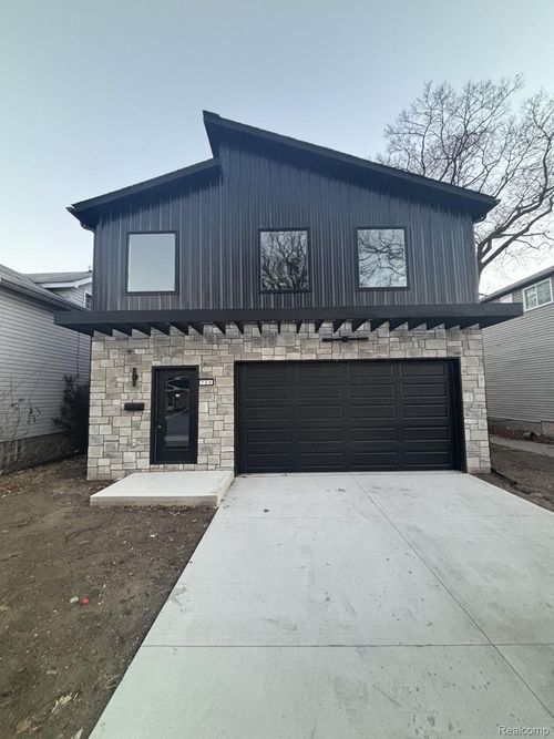 728 E Meyers Ave, Hazel Park, MI, 48030-2033 | Card Image