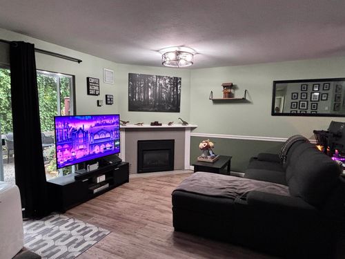 21-22128 Dewdney Trunk Rd, Maple Ridge, BC, V2X3H6 | Card Image